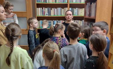 Odwiedziny dzieci z klas II c i II d z Publicznej Szkoły Podstawowej w Myszyńcu