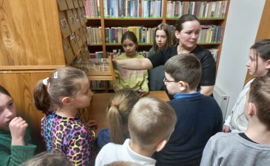 Odwiedziny dzieci z klas II c i II d z Publicznej Szkoły Podstawowej w Myszyńcu