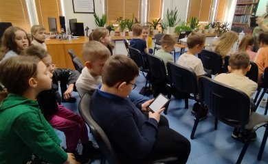 Odwiedziny dzieci z klas II c i II d z Publicznej Szkoły Podstawowej w Myszyńcu
