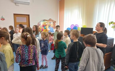 Odwiedziny dzieci z klas II c i II d z Publicznej Szkoły Podstawowej w Myszyńcu
